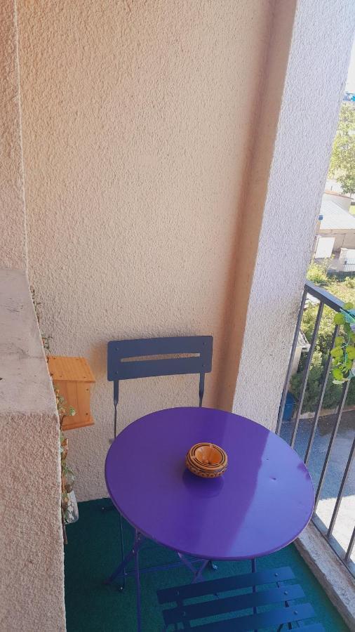Chateauroux : Bel Appartement Avec Balcon Екстер'єр фото